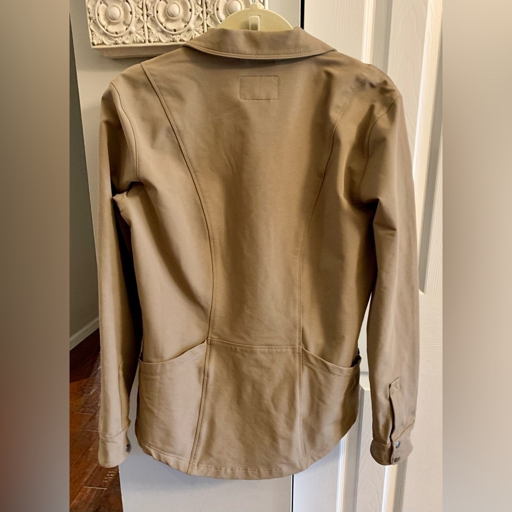 Kerrits Women's Waterproof Utility Jacket in Tan- SZ S - Picture 3 of 7